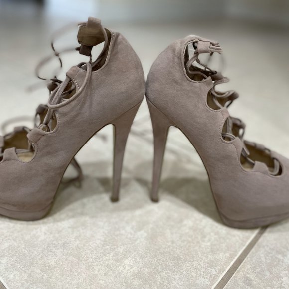 Women's Size 8 Colin Stuart Nude Tie Up Heels - Picture 6 of 8